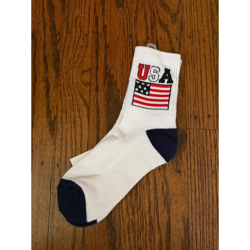 Women's Ribbed Cushion White American Flag USA Mid Crew Socks Size 4-10 NWT